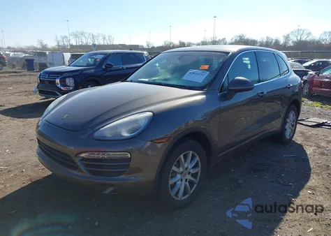 2011 Porsche Cayenne z USA, uszkodzony, nr VIN WP1AA2A28BLA01782